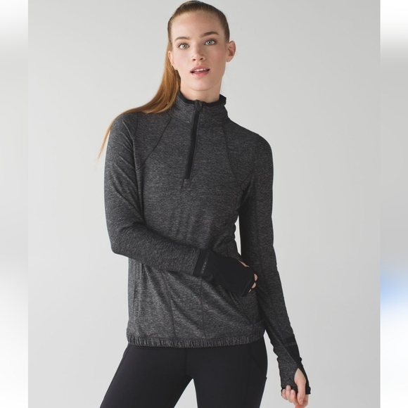 lululemon athletica Tops - Lululemon Pace Pusher 1/2 zip Pullover. Black and dark grey. Size 6.